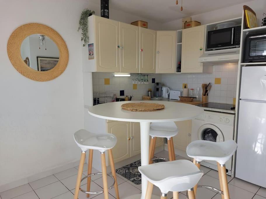 לה ברקרה Cosy Appartement Les Pieds Dans Le Sable מראה חיצוני תמונה